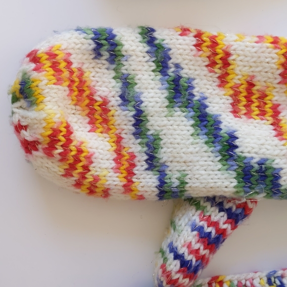 HBC Stripes Pom Pom Toque and Mitts - Picture 7 of 15